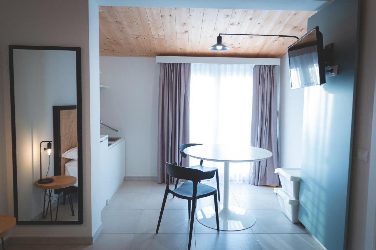 Via Siena 4 - Suites & Rooms Marina di Cecina Exteriér fotografie