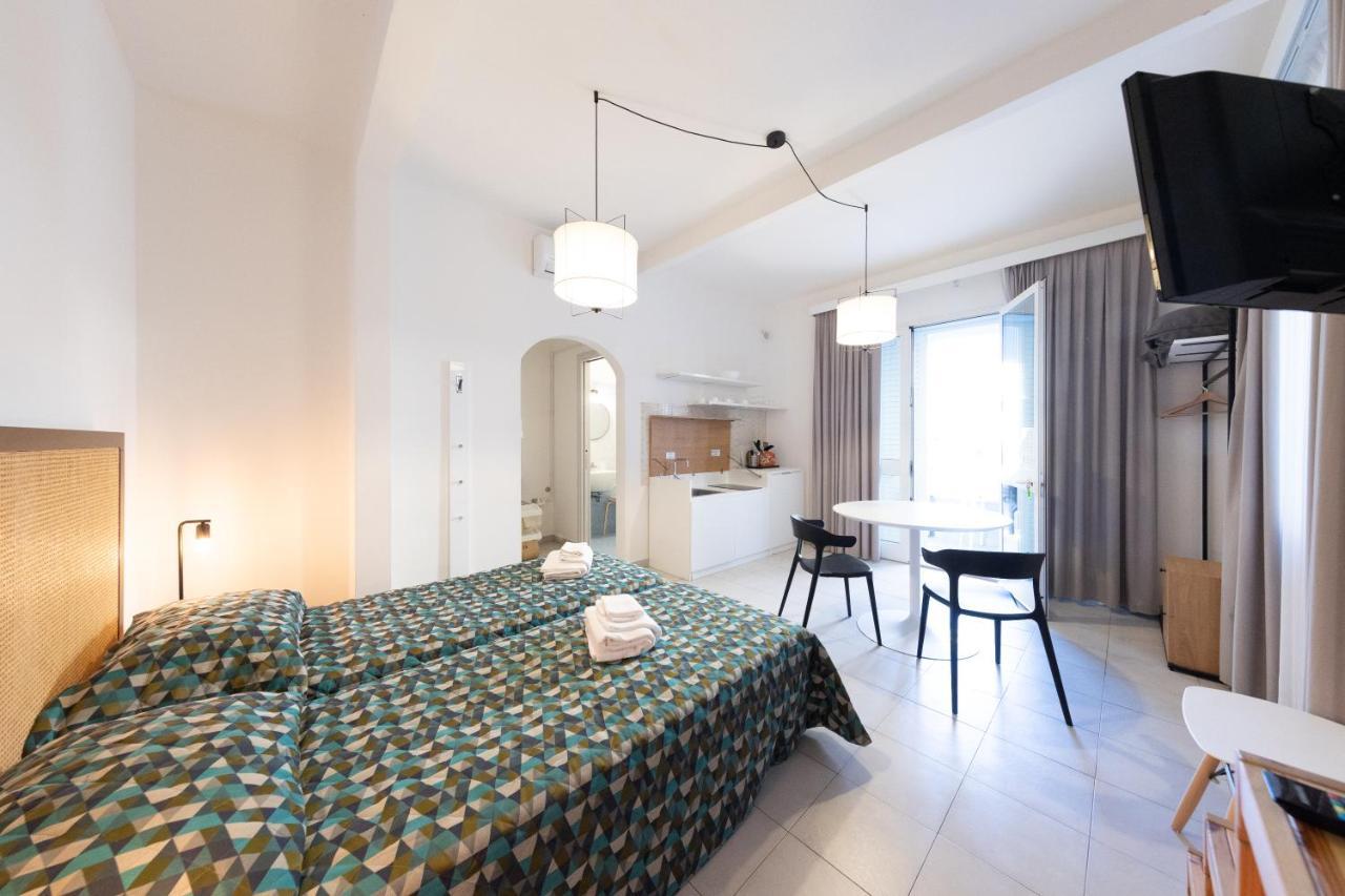 Via Siena 4 - Suites & Rooms Marina di Cecina Exteriér fotografie