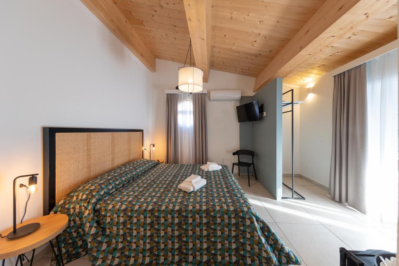 Via Siena 4 - Suites & Rooms Marina di Cecina Exteriér fotografie